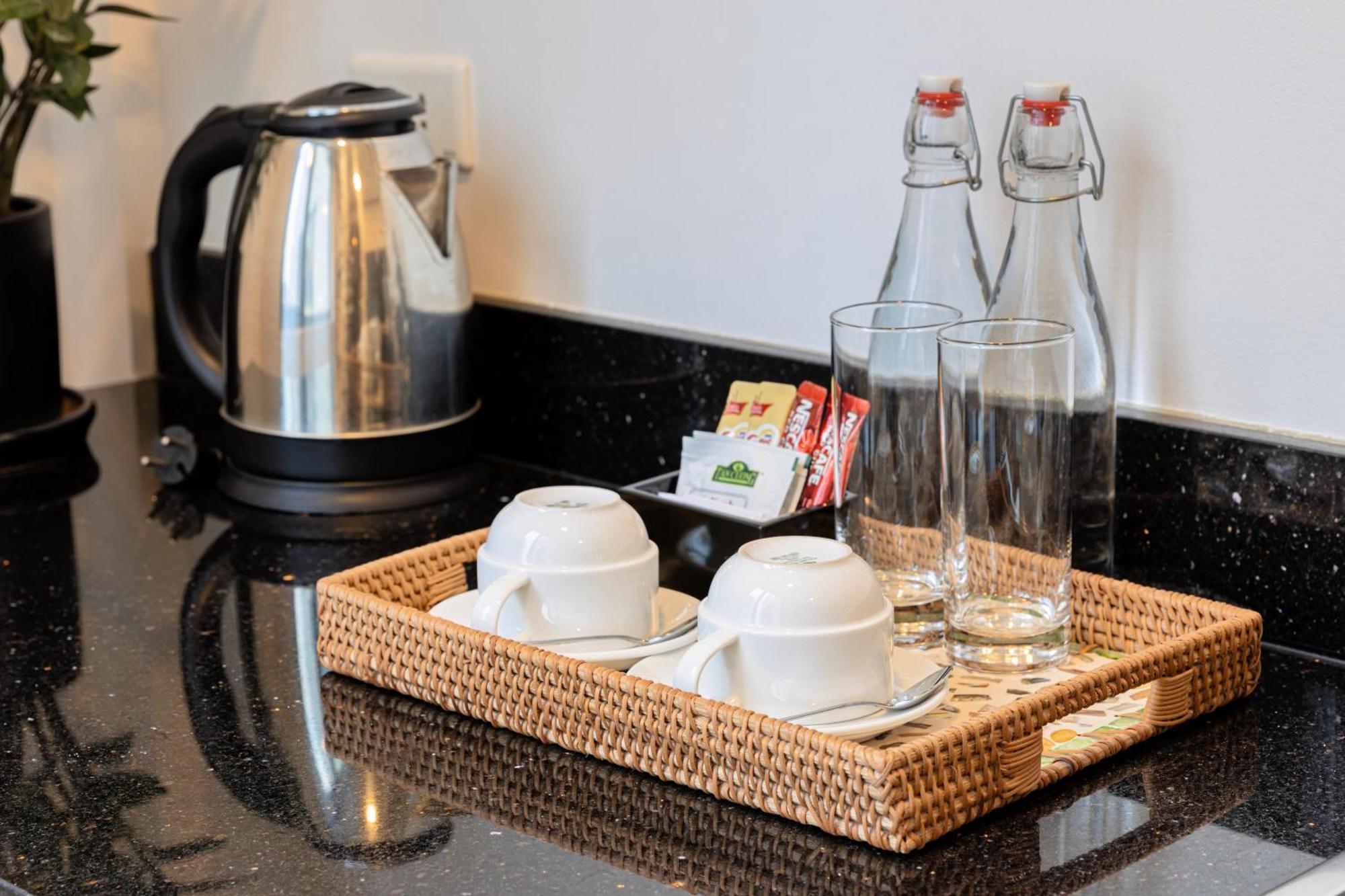 Flower Garden Hotel Hanoi Room photo